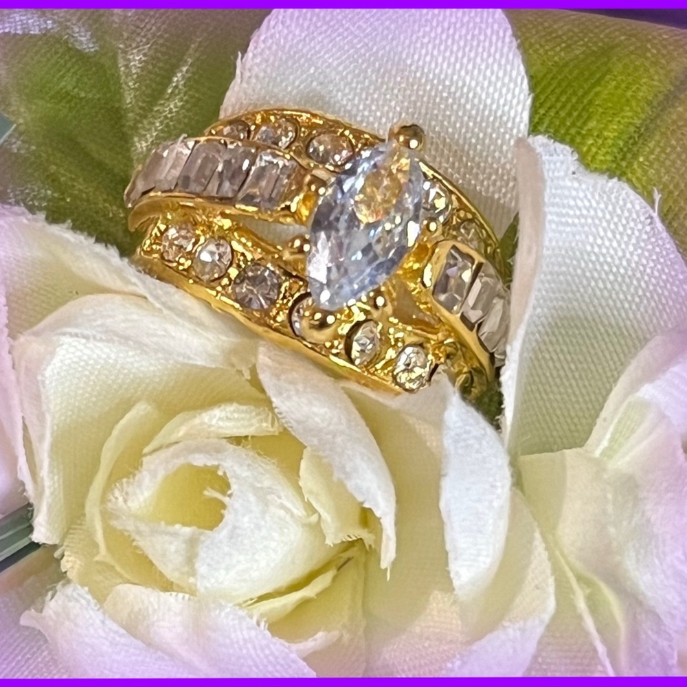 📣 SALE 📣 Fashion Jewelry Three-Row White Cubic Zircon Gold Tone Ring Size 7